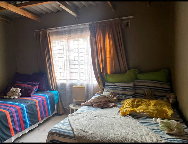 5 BEDROOM HOUSE FOR SALE IN INANDA